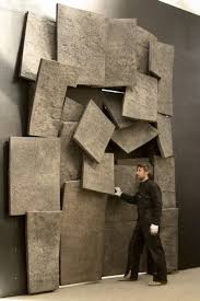 Oeuvres de Vincent Dubourg pour la galerie Scène ouverte, présentée à la foire Ceramic Brussels 2025