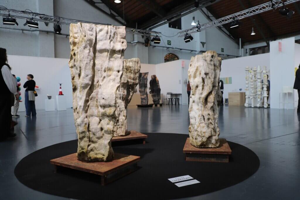 Ceramic Brussels galerie Capazza Claudi Casanovas Fumarolas