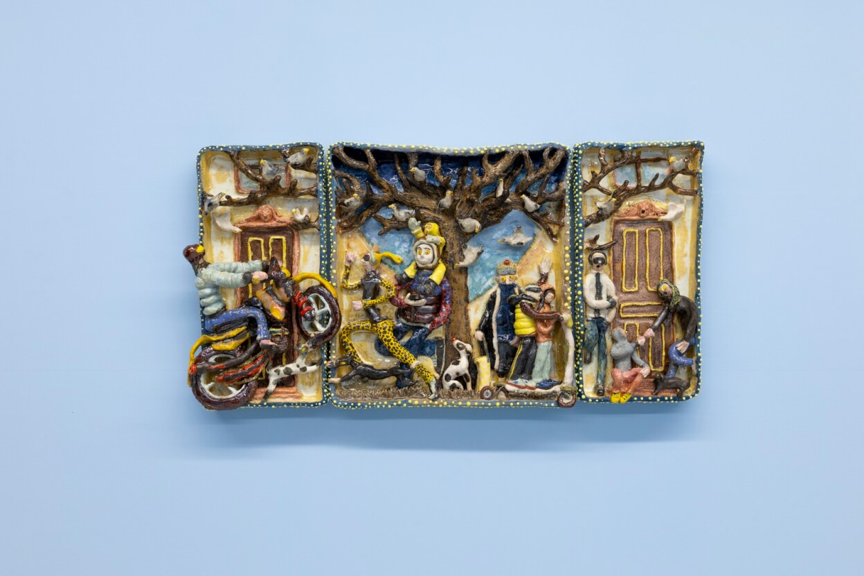 Debut-dAutomne-2026-90-x-45-x-10-cm-Theo-Ouaki-Marginalia-Fabulae-galerie-la-Peau-de-l'Ours.