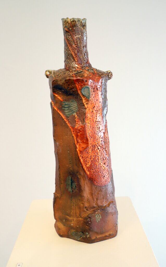Bouteille shino 49 x 17 x 17 cm Pascal Geoffroy exposition Force et Forme 14 février 12 avril 2026 Giroussens