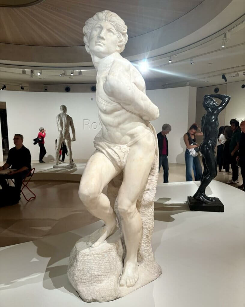 Michel-Ange L'Esclave rebelle 1513-1515 h 2,18 m Musée du Louvre Paris mai 2026